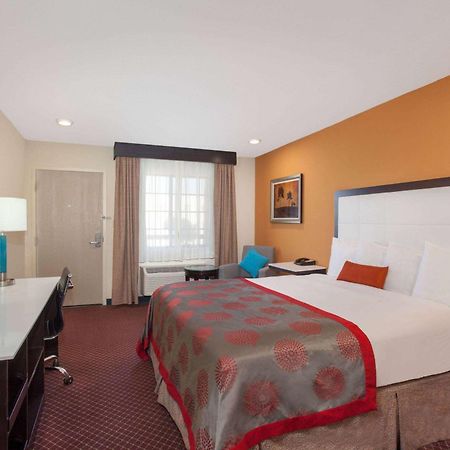 Ramada By Wyndham Culver City Los Angeles Kültér fotó
