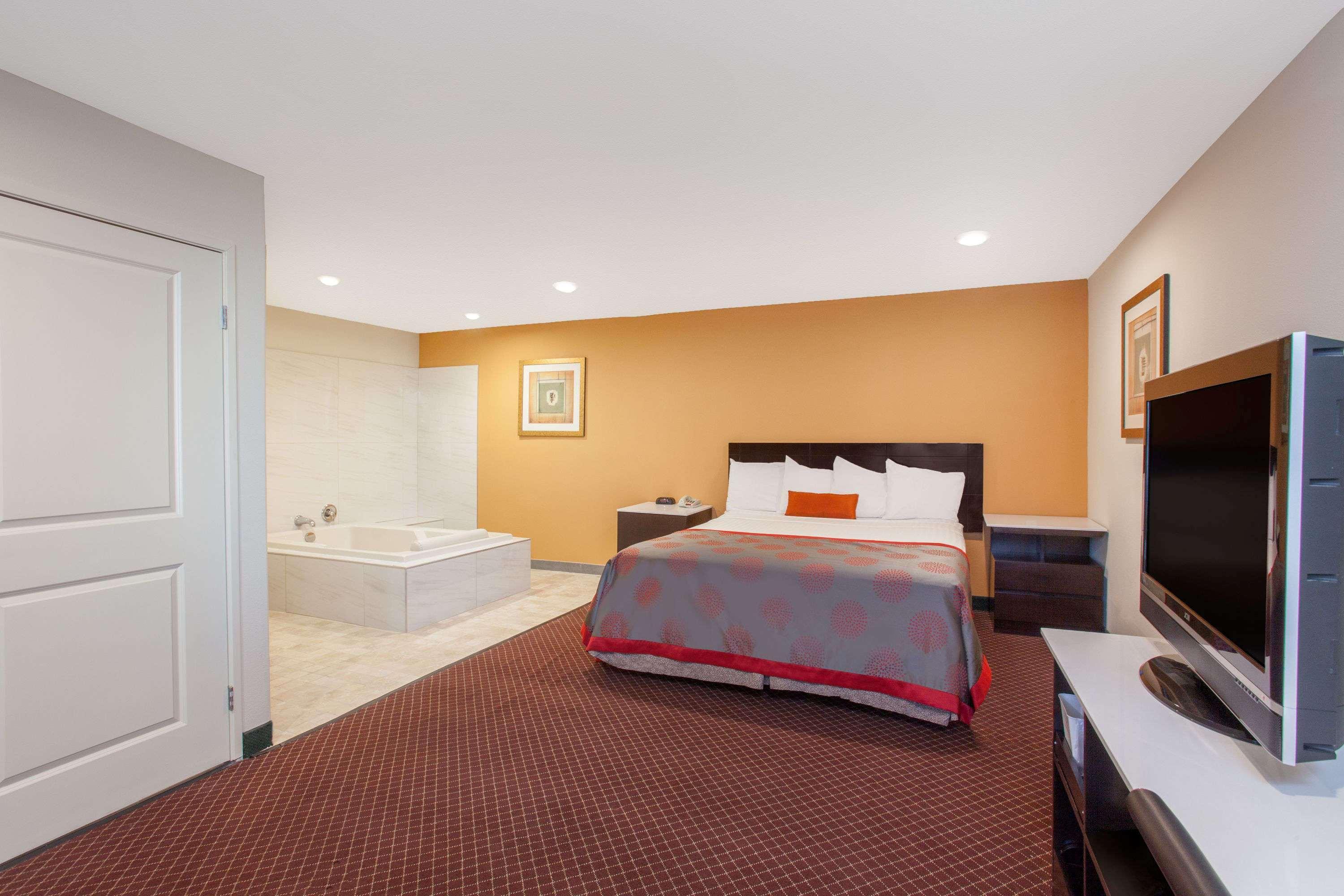 Ramada By Wyndham Culver City Los Angeles Kültér fotó
