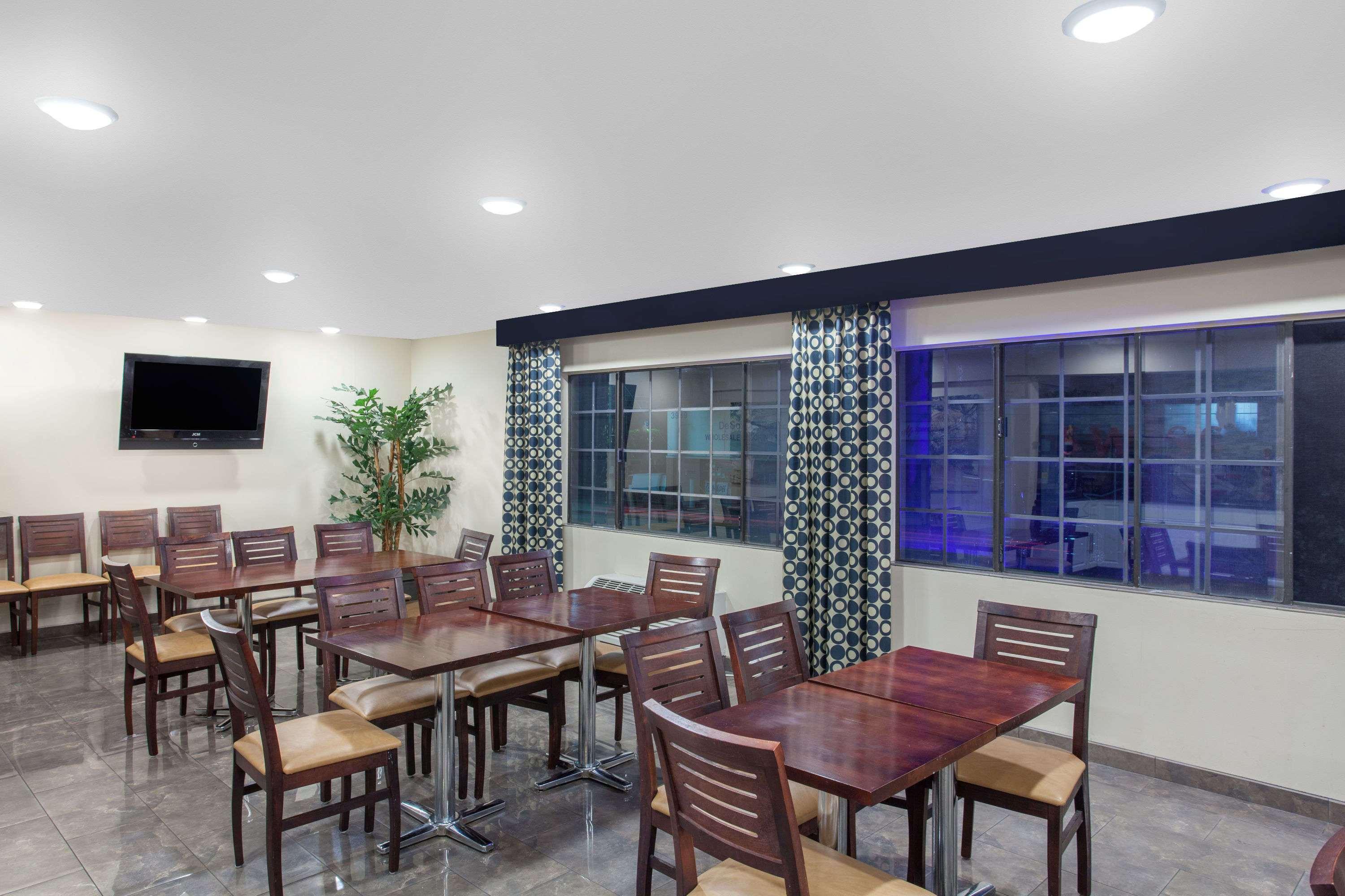 Ramada By Wyndham Culver City Los Angeles Kültér fotó
