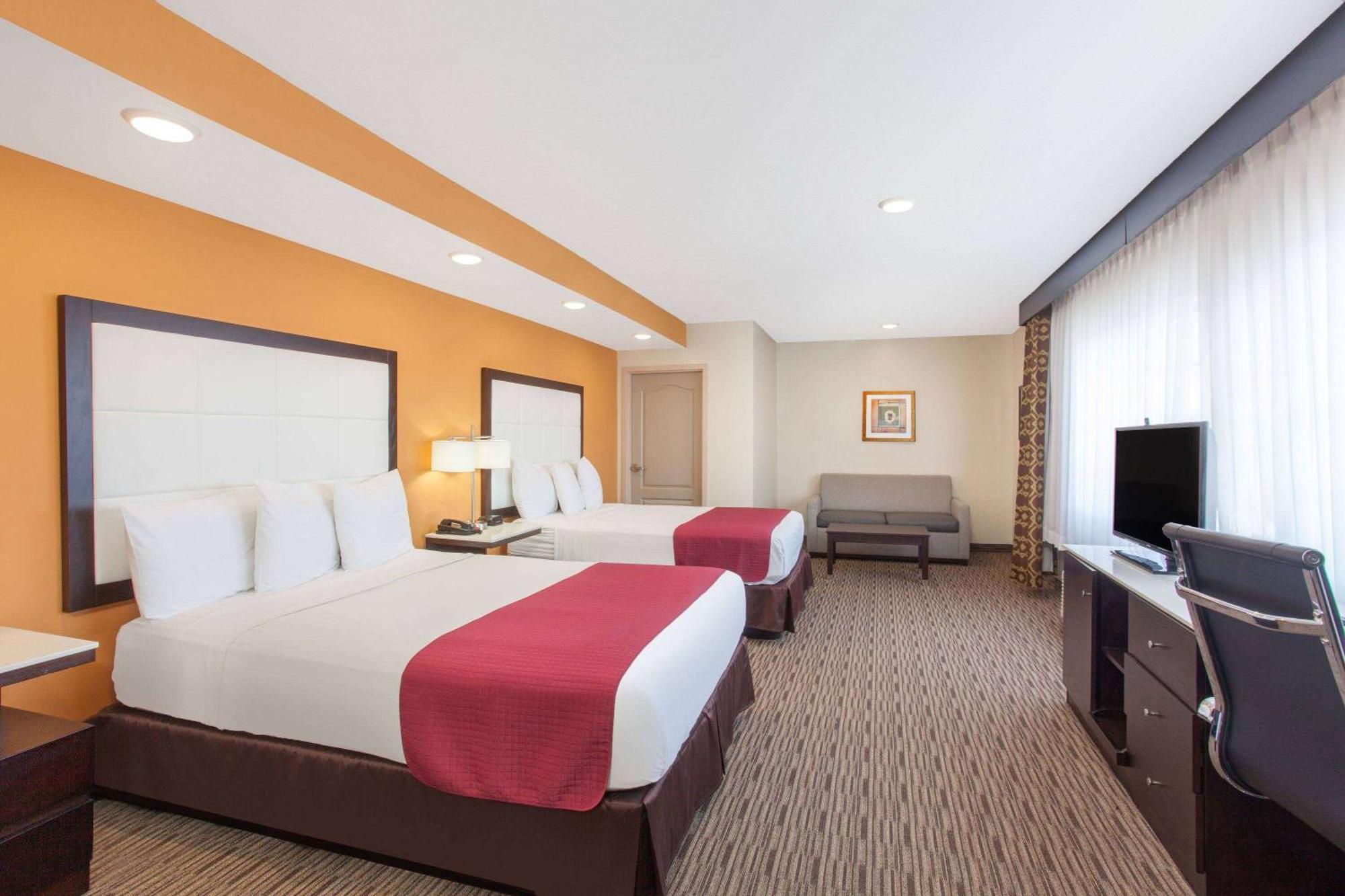 Ramada By Wyndham Culver City Los Angeles Kültér fotó
